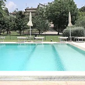 borgo-di-calmasino.hotelinveneto.com/